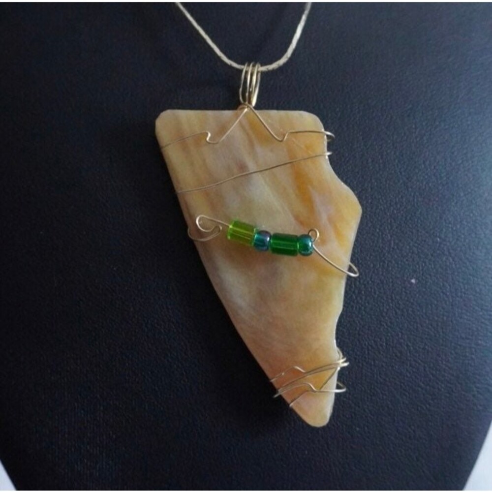 Wire Wrapped Arrowhead Pendant Necklace Gold Tone